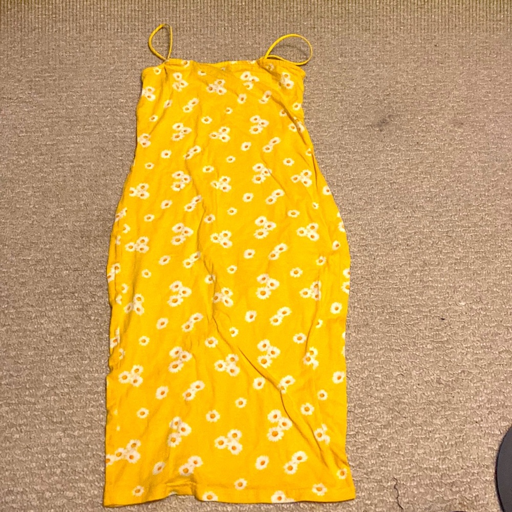 Body fitting Yellow Flower Dress